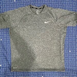 Nike Gray Short Sleeve Tee